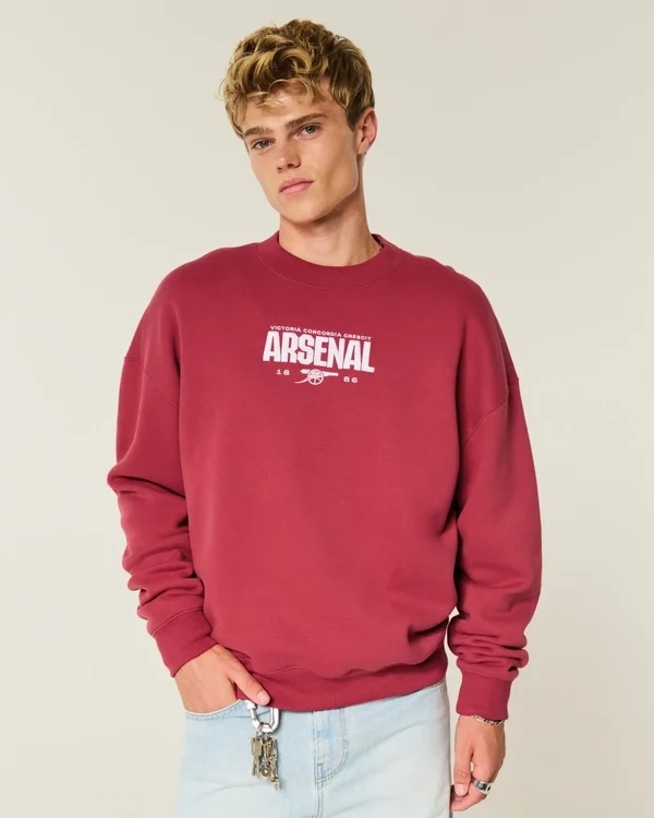 Boxy Arsenal FC Graphic Crew Sweatshirt Boxy Arsenal FC Graphic Crew Sweatshirt