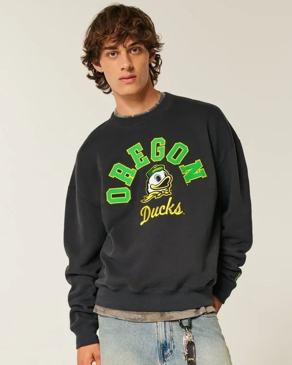 Boxy University of Oregon Ducks Graphic Crew Sweatshirt Boxy University of Oregon Ducks Graphic Crew Sweatshirt