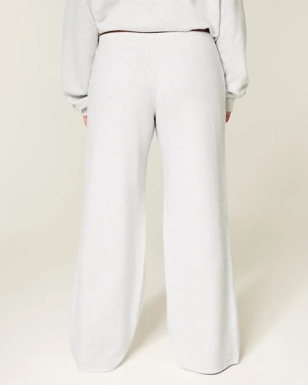 Class of ’26 Graphic Baggy Sweatpants Class of ’26 Graphic Baggy Sweatpants