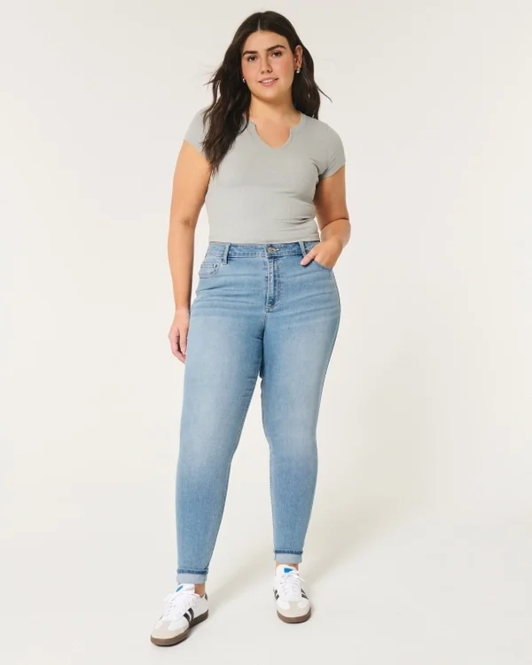 Curvy High-Rise Medium Wash Super Skinny Jeans Curvy High-Rise Medium Wash Super Skinny Jeans