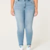 Curvy High-Rise Medium Wash Super Skinny Jeans Curvy High-Rise Medium Wash Super Skinny Jeans