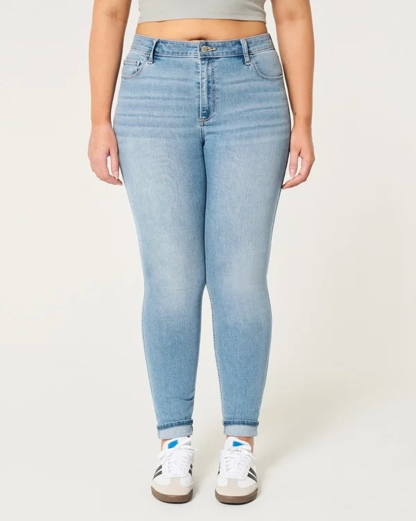 Curvy High-Rise Medium Wash Super Skinny Jeans Curvy High-Rise Medium Wash Super Skinny Jeans