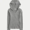 Faux Fur Trim Hooded Cable-Knit Sweater Faux Fur Trim Hooded Cable-Knit Sweater