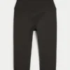 Gilly Hicks Active Recharge Capri Pants