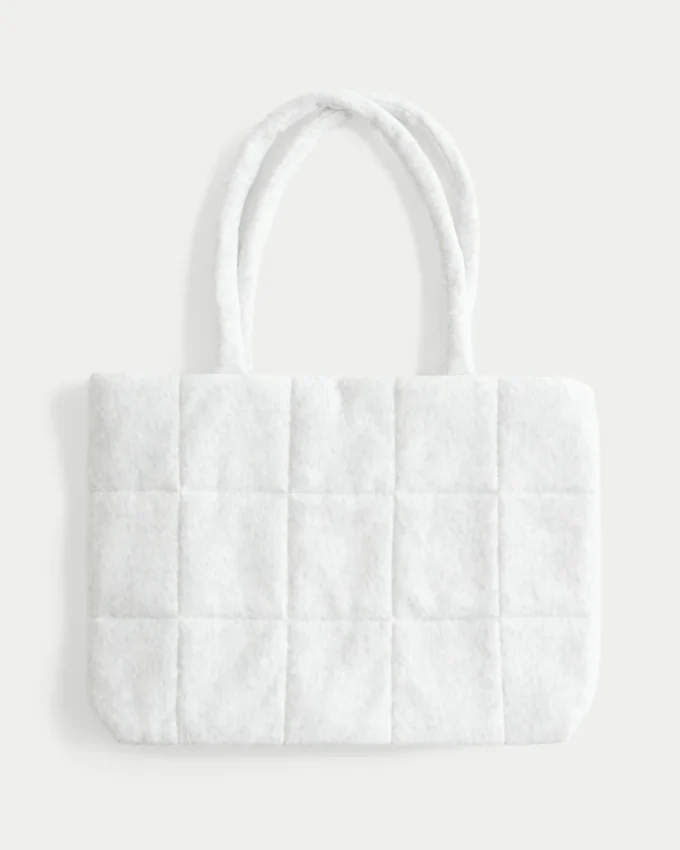 Hollister Feel Good Sleepover Bag