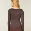 Long-Sleeve Seamless Fabric Scoop Baby Tee
