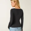 Long-Sleeve Seamless Fabric Scoop Baby Tee