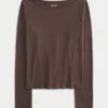 Long-Sleeve Seamless Fabric Slash-Neck Top