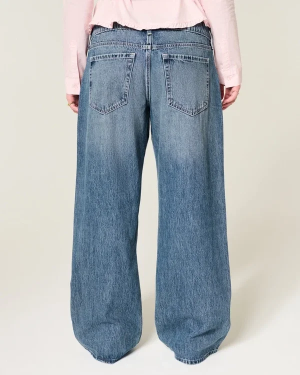 Low-Rise Dark Wash Floral Embroidery Baggy Jeans Low-Rise Dark Wash Floral Embroidery Baggy Jeans