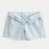 Low-Rise Light Wash Baggy Denim Shorts 5″ Low-Rise Light Wash Baggy Denim Shorts 5″