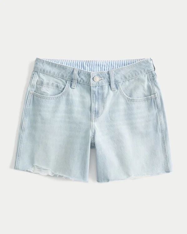 Low-Rise Light Wash Baggy Denim Shorts 5″ Low-Rise Light Wash Baggy Denim Shorts 5″