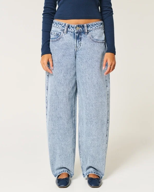 Low-Rise Light Wash Tapered Baggy Jeans Low-Rise Light Wash Tapered Baggy Jeans