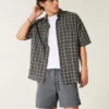 Mid-Thigh Twill Pull-On Shorts
