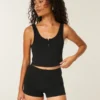 Must-Have Basics Shortie
