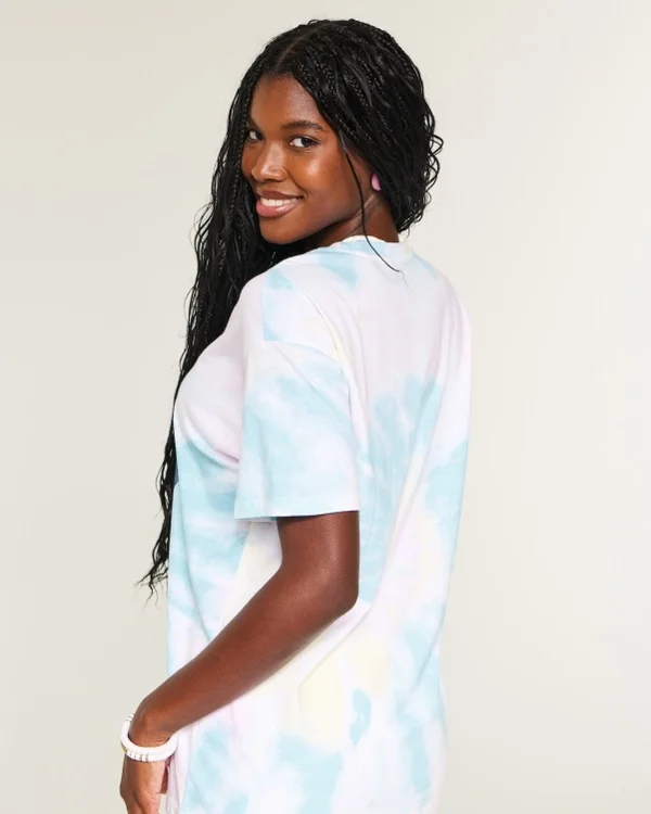 Oversized Tie-Dye I Heart UV Graphic Tee Oversized Tie-Dye I Heart UV Graphic Tee